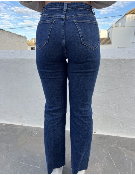 Jeans pierna ancha desflecado