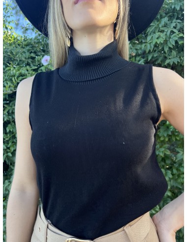 Jersey cuello vuelto sin manga