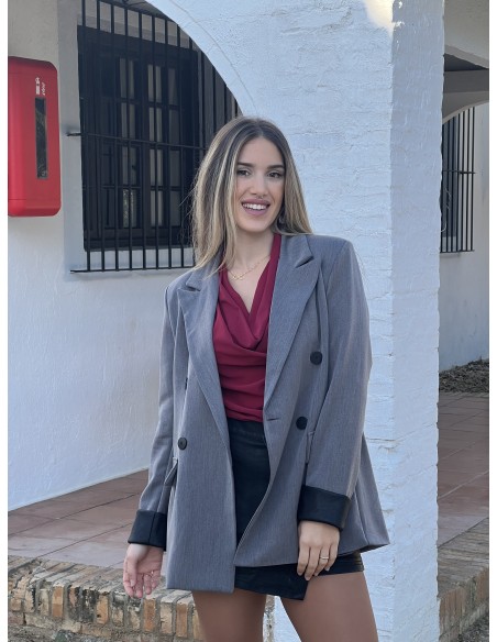 Blazer puño polipiel