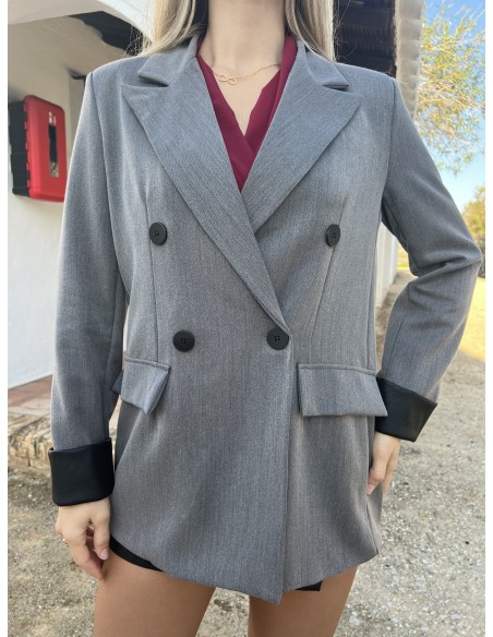 Blazer puño polipiel