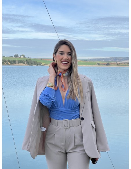 Body manga larga escote V