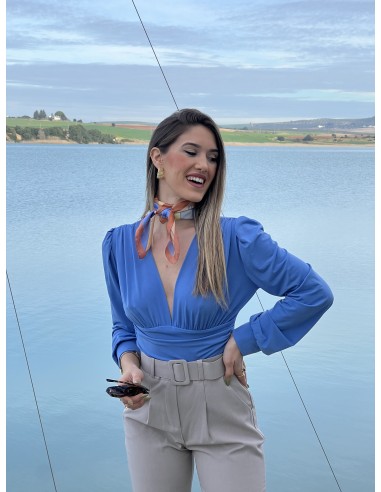 Body manga larga escote V