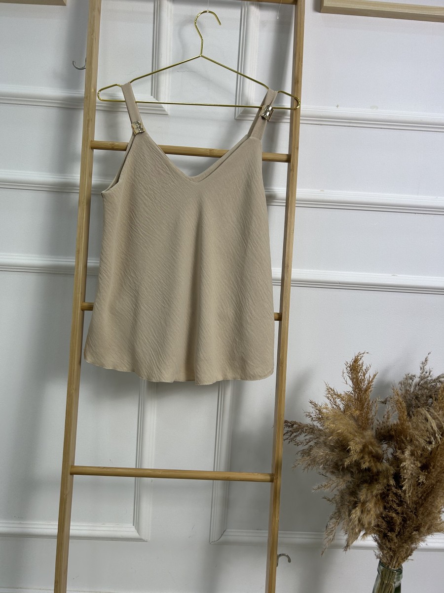 Blusa tirantes detalle dorado